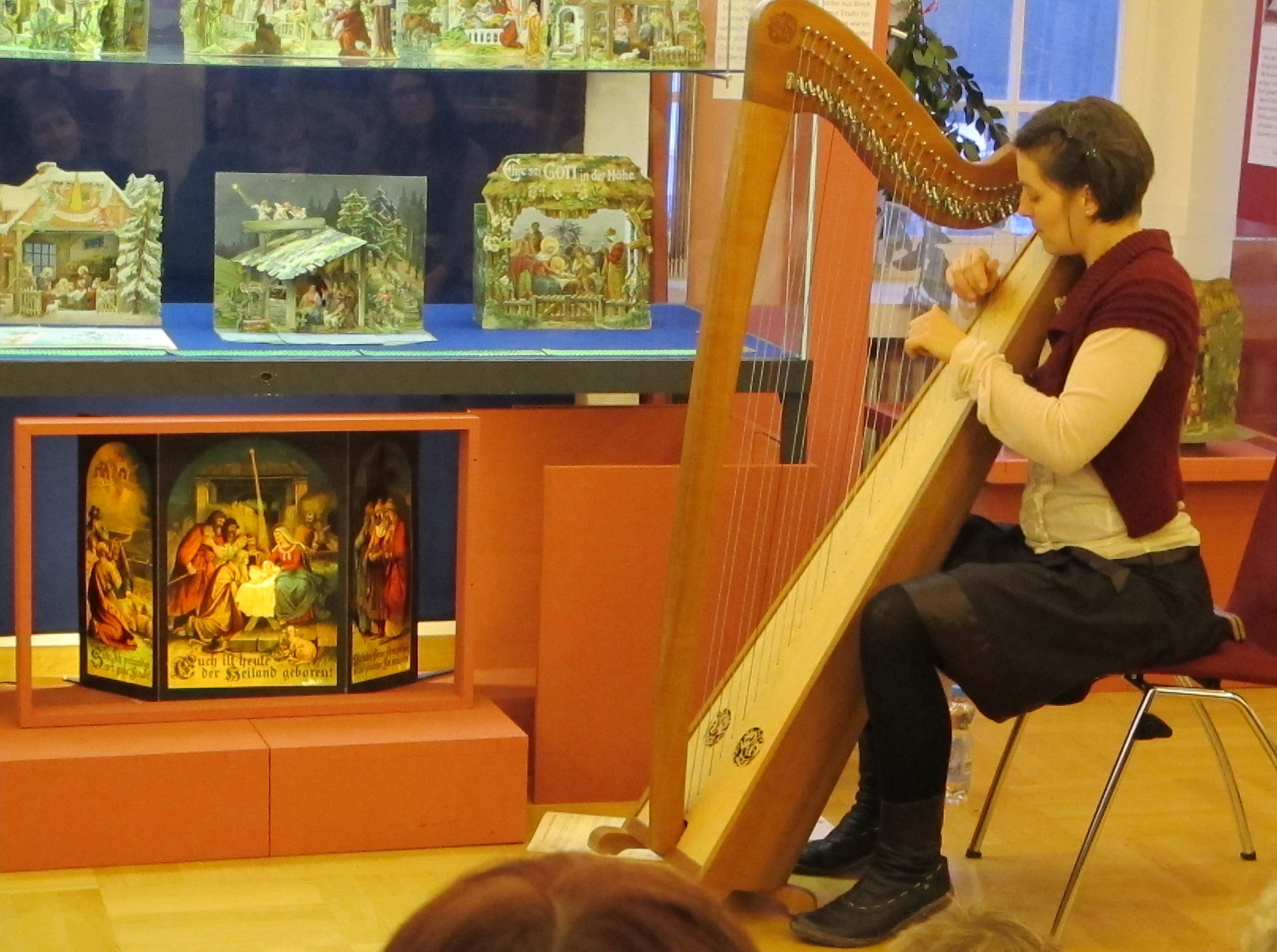 KELTISCHE HARFE in der Weihnachts-Lesestunde